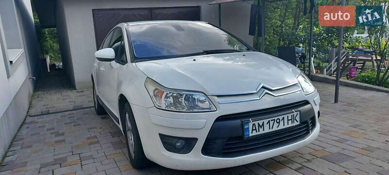 Хэтчбек Citroen C4 2010 в Ровно