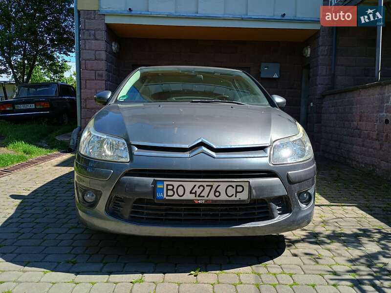 Купе Citroen C4 2009 в 