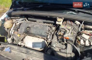 Хэтчбек Citroen C4 2011 в 