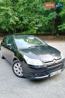 Купе Citroen C4 2006 в Глиниці