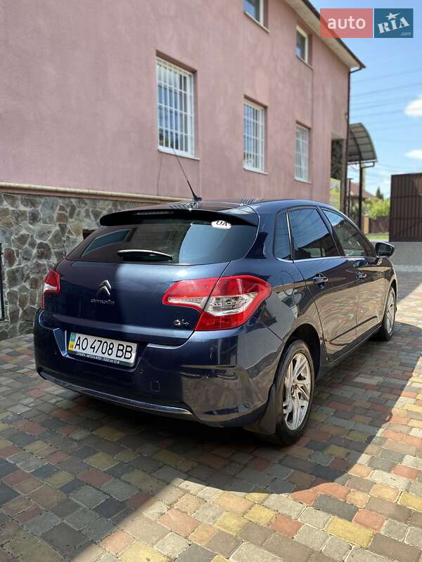 Хетчбек Citroen C4 2012 в Поляні
