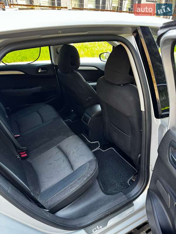 Хэтчбек Citroen C4 2011 в Львове