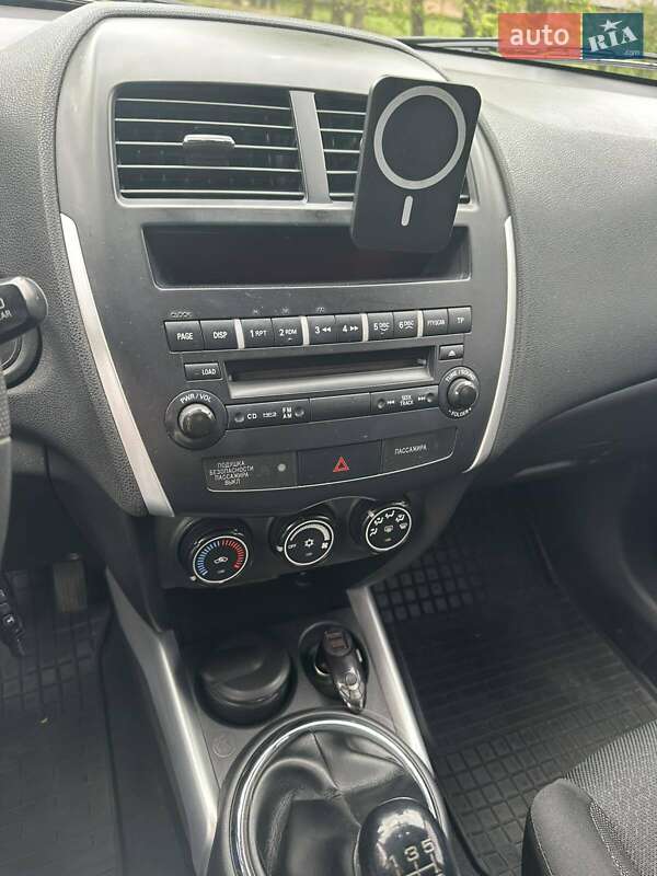 Хетчбек Citroen C4 2012 в Ромнах