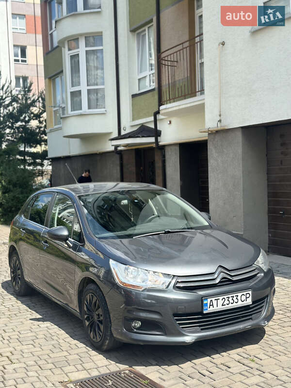 Хэтчбек Citroen C4 2015 в Ивано-Франковске