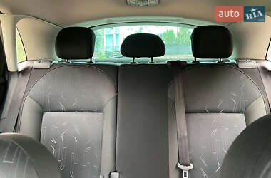 Хэтчбек Citroen C4 2013 в 