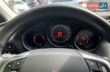 Хэтчбек Citroen C4 2013 в 