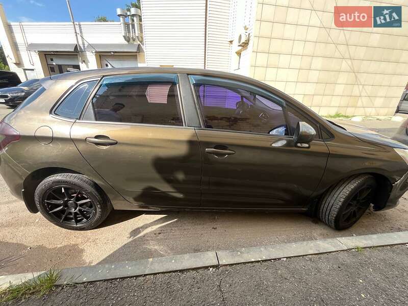 Хетчбек Citroen C4 2014 в Харкові