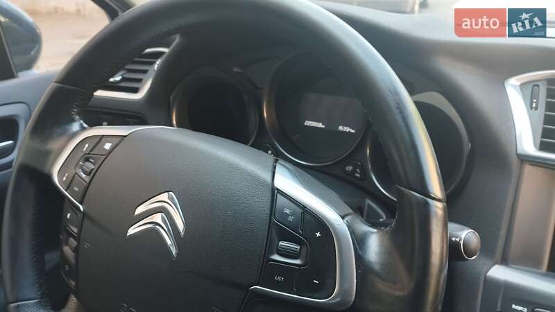 Хэтчбек Citroen C4 2011 в Конотопе фото 23 Хэтчбек Citroen C4 2011 в Конотопе