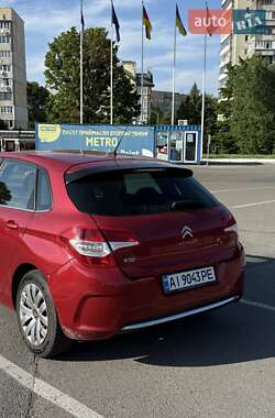Хэтчбек Citroen C4 2012 в 