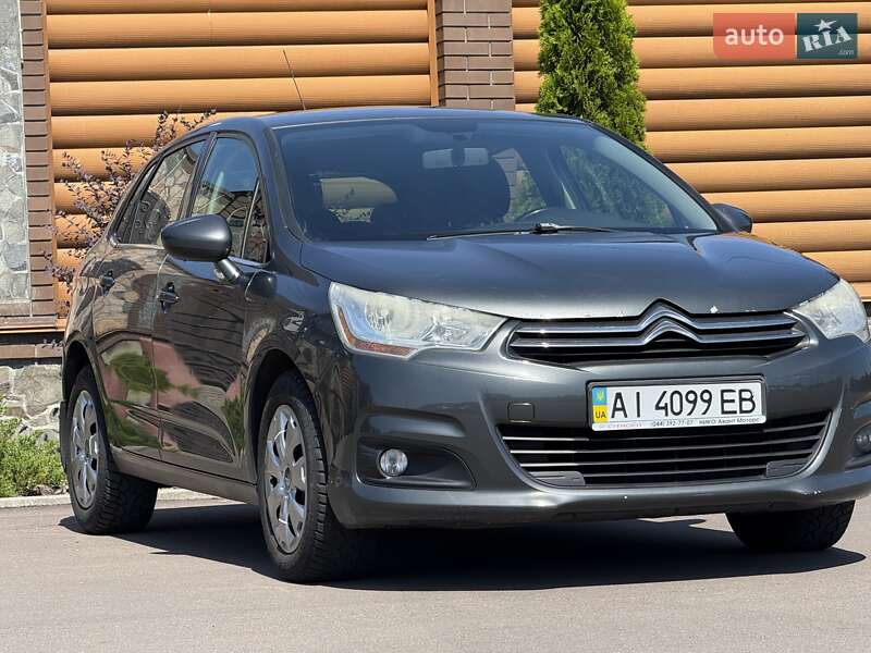 Хэтчбек Citroen C4 2012 в Киеве