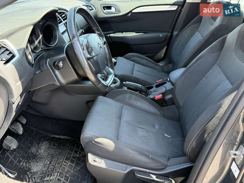 Хэтчбек Citroen C4 2012 в Киеве