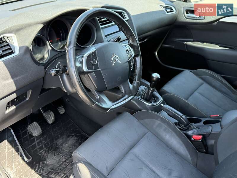 Хэтчбек Citroen C4 2012 в Киеве