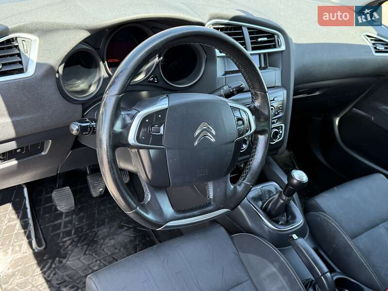 Хэтчбек Citroen C4 2012 в Киеве