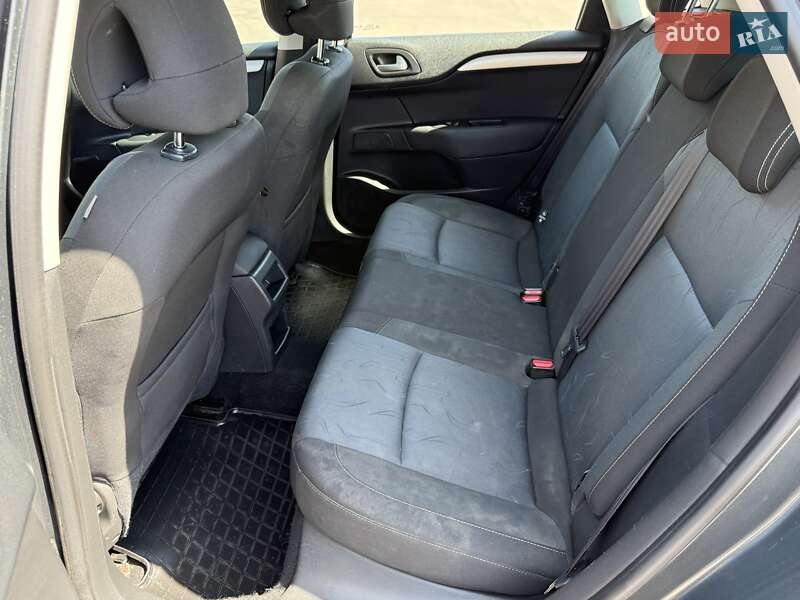 Хэтчбек Citroen C4 2012 в Киеве