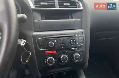 Хэтчбек Citroen C4 2012 в 