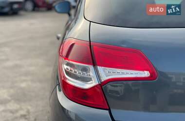 Хэтчбек Citroen C4 2012 в 