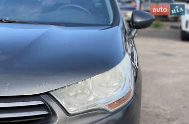 Хэтчбек Citroen C4 2012 в 
