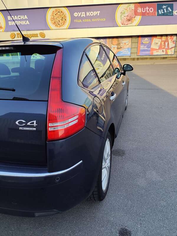 Хэтчбек Citroen C4 2008 в Полтаве