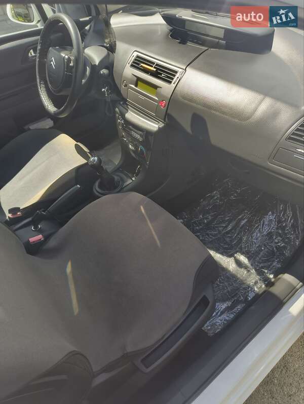 Хэтчбек Citroen C4 2009 в Звенигородке