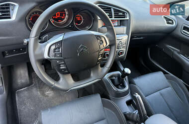 Хэтчбек Citroen C4 2011 в 