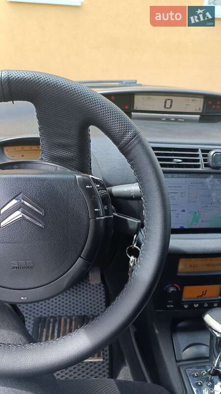 Хэтчбек Citroen C4 2007 в Нововолынске