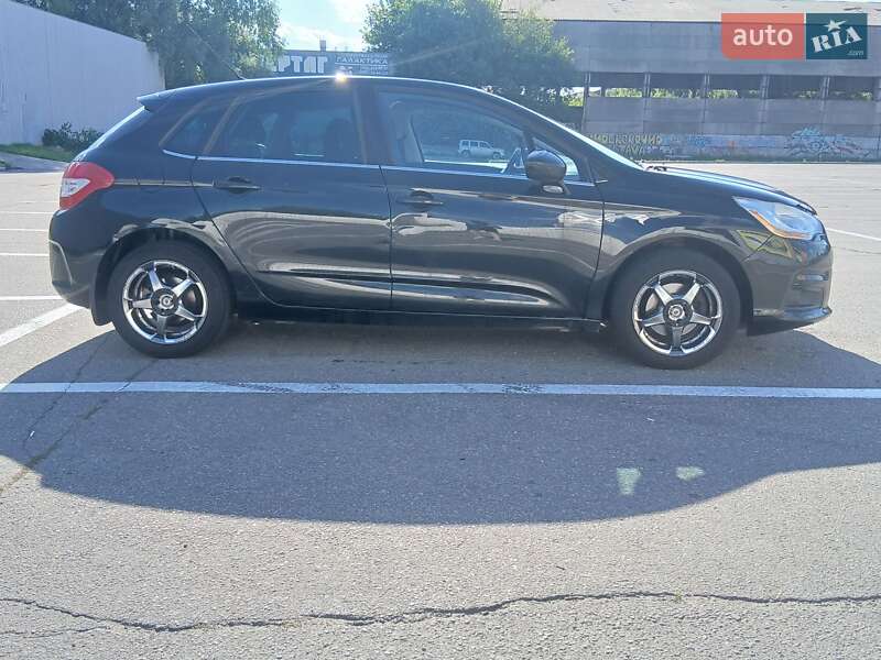 Хэтчбек Citroen C4 2011 в Полтаве