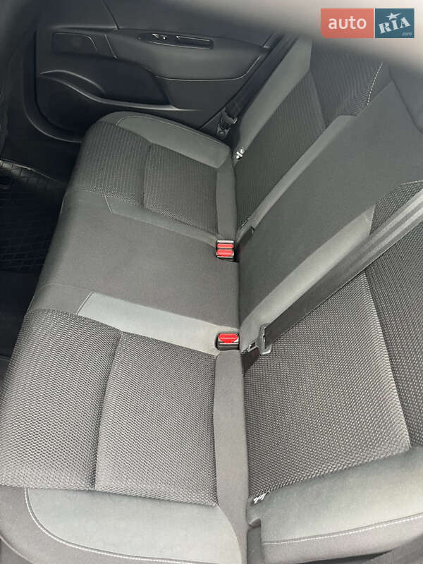 Хэтчбек Citroen C4 2017 в Полтаве