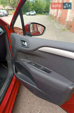 Хэтчбек Citroen C4 2011 в 