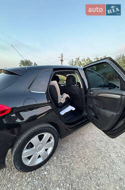 Хэтчбек Citroen C4 2010 в 