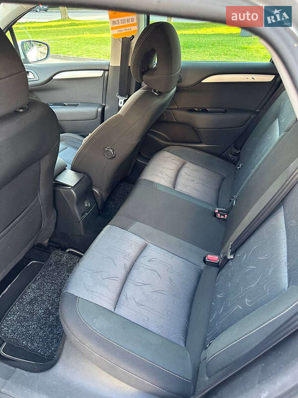 Хэтчбек Citroen C4 2011 в Луцке