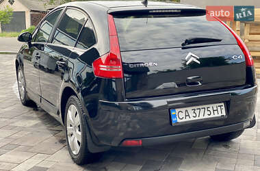 Хэтчбек Citroen C4 2009 в 