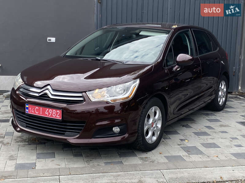 Хэтчбек Citroen C4 2011 в 