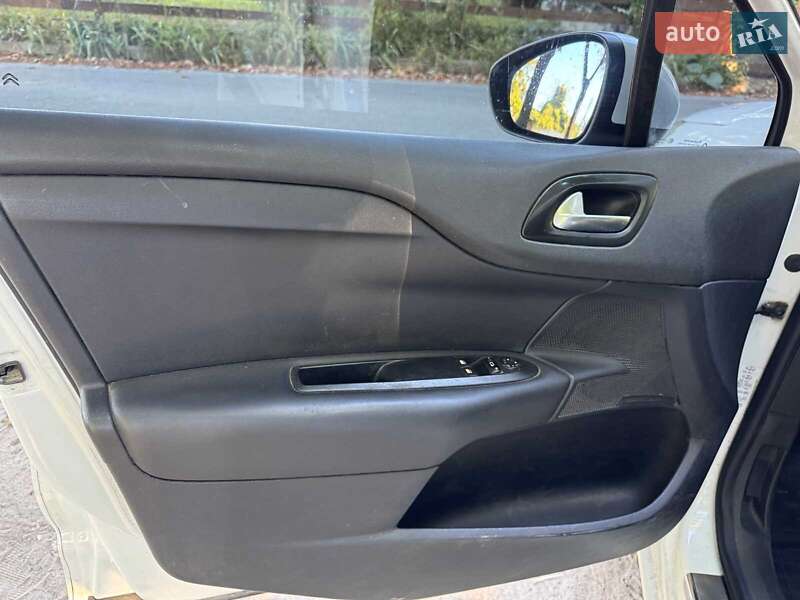 Хэтчбек Citroen C4 2011 в Киеве фото 10 Хэтчбек Citroen C4 2011 в Киеве