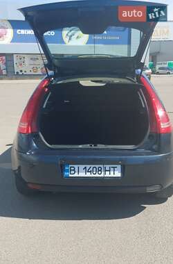 Хэтчбек Citroen C4 2009 в 