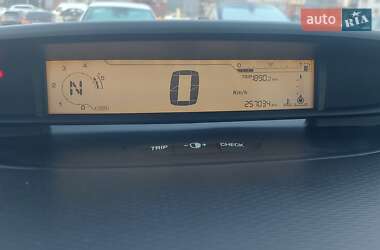 Хэтчбек Citroen C4 2009 в 