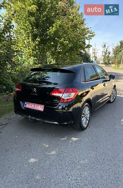 Хэтчбек Citroen C4 2012 в 