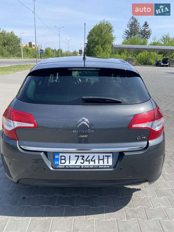 Хэтчбек Citroen C4 2012 в Полтаве