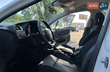Хэтчбек Citroen C4 2012 в 