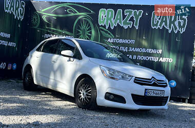 Хэтчбек Citroen C4 2012 в 
