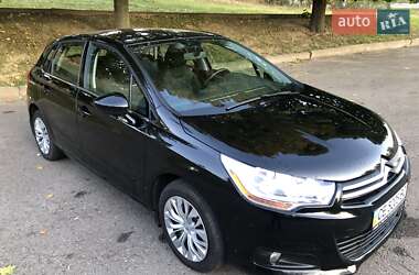 Хэтчбек Citroen C4 2013 в 