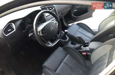 Хэтчбек Citroen C4 2013 в 
