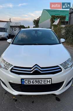 Хэтчбек Citroen C4 2011 в 
