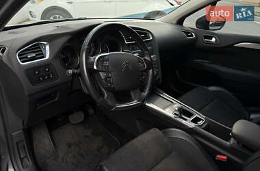 Хэтчбек Citroen C4 2012 в 