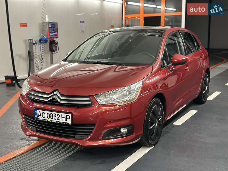 Хэтчбек Citroen C4 2011 в Ужгороде