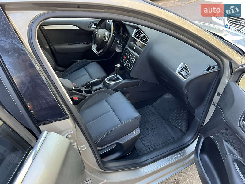 Хэтчбек Citroen C4 2013 в Киеве