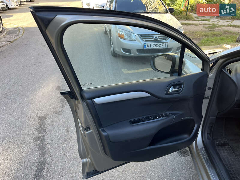 Хэтчбек Citroen C4 2013 в Киеве