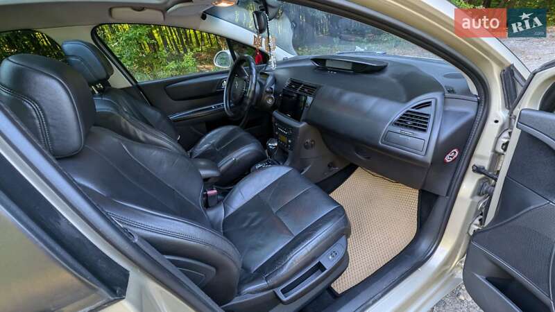 Хэтчбек Citroen C4 2006 в Галиче