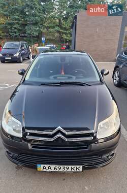 Хэтчбек Citroen C4 2008 в 