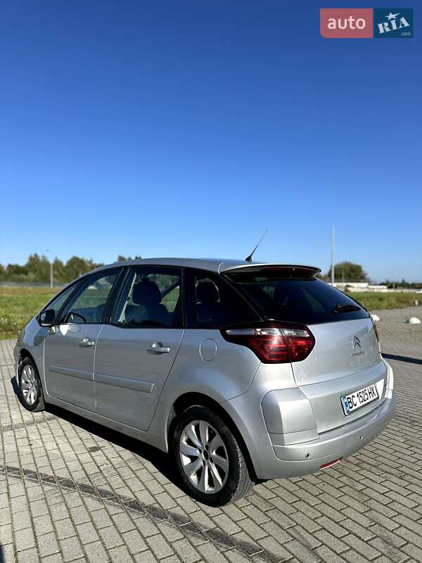 Хэтчбек Citroen C4 2012 в Львове