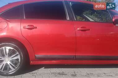 Хэтчбек Citroen C4 2009 в 